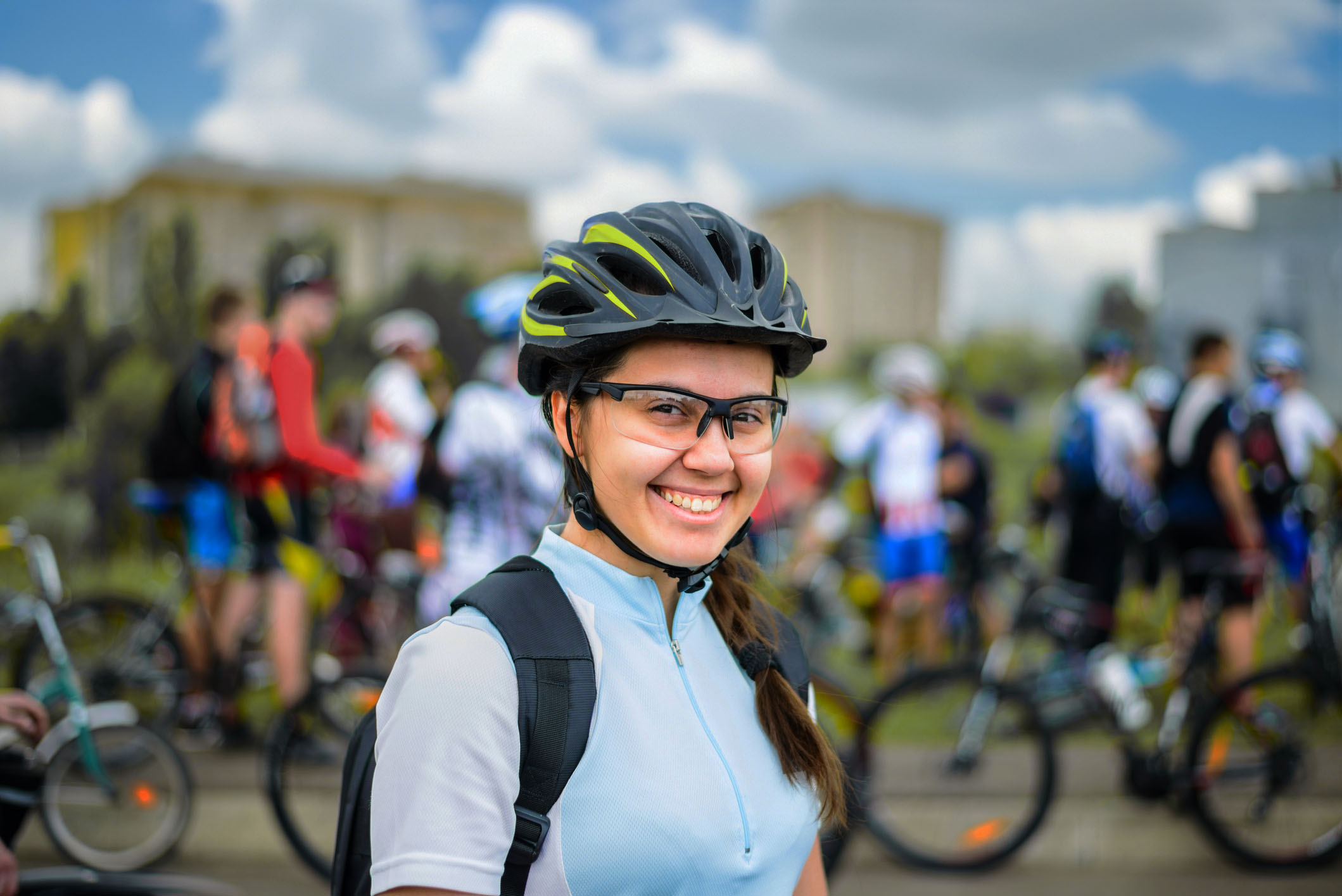 Jugendliche Radfahrerin